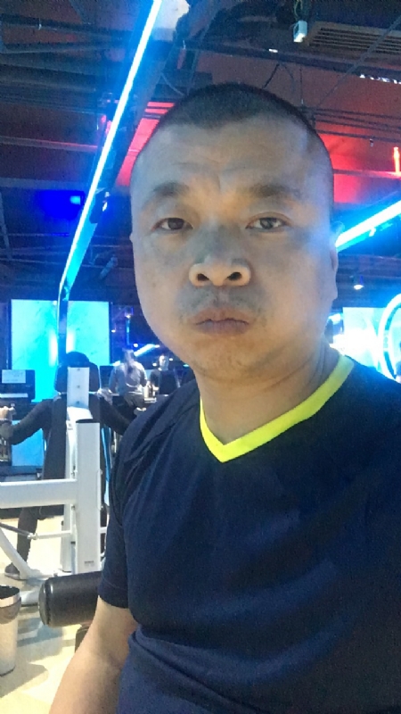 奋斗的第一张照片--广东残疾人相亲网