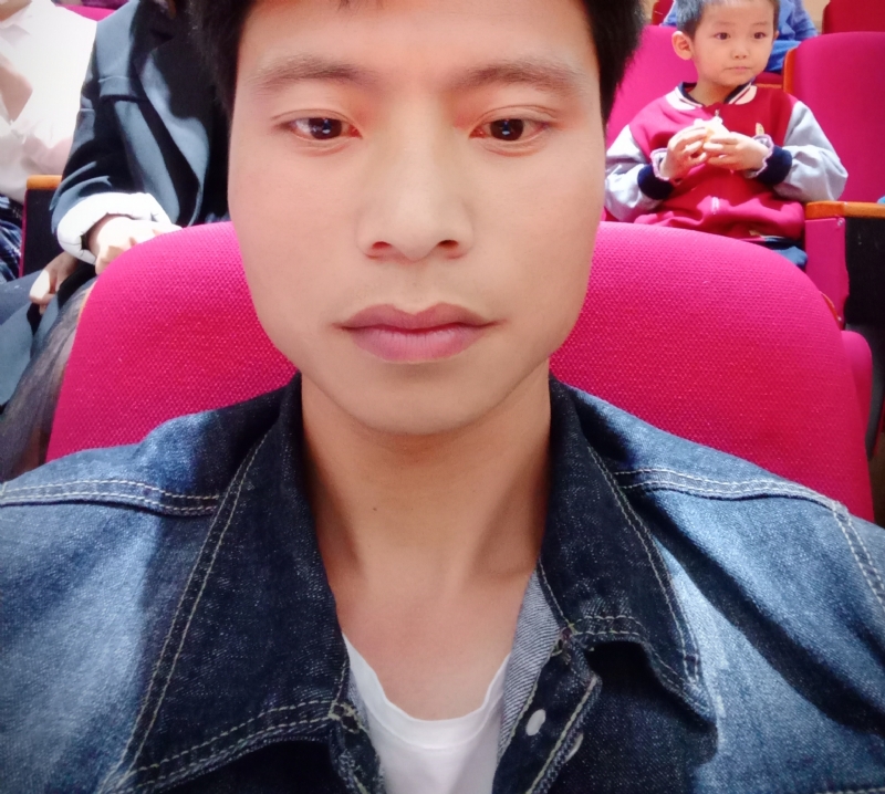 奋斗青年的第一张照片--广东残疾人相亲网