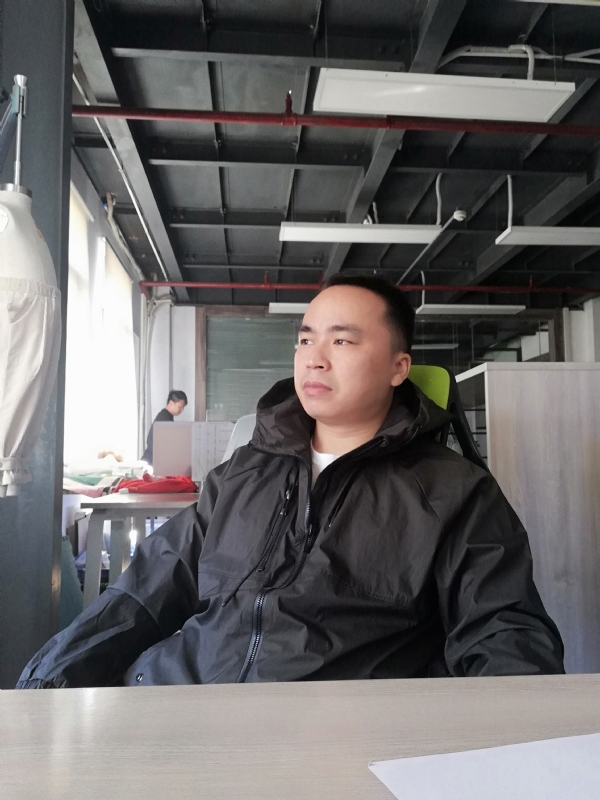左眼皮跳跳的第一张照片--广东残疾人相亲网