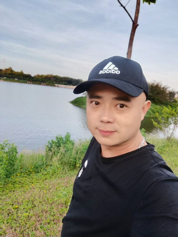 石头哥的第一张照片--广东残疾人相亲网