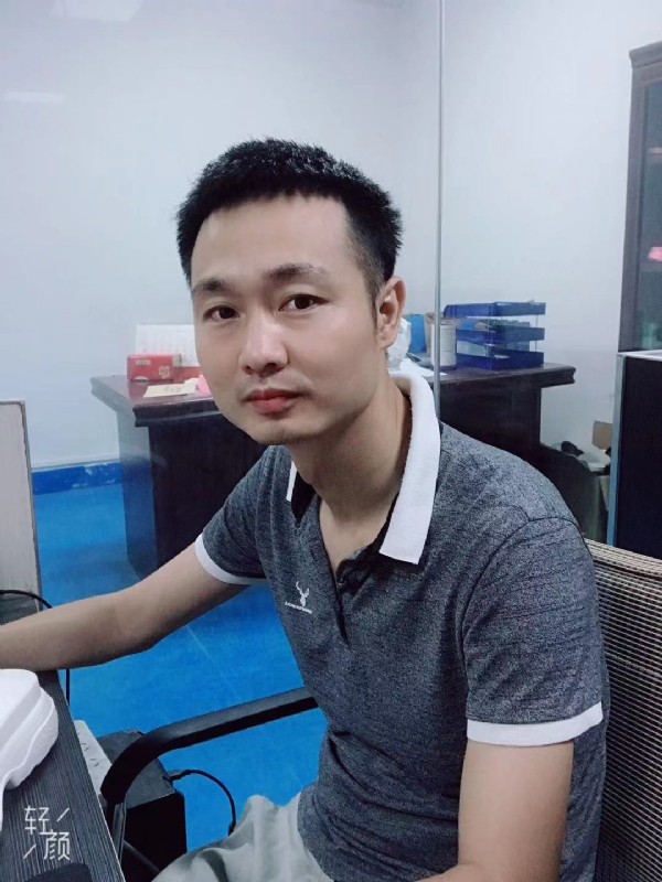 不忘初心的第一张照片--广东残疾人相亲网
