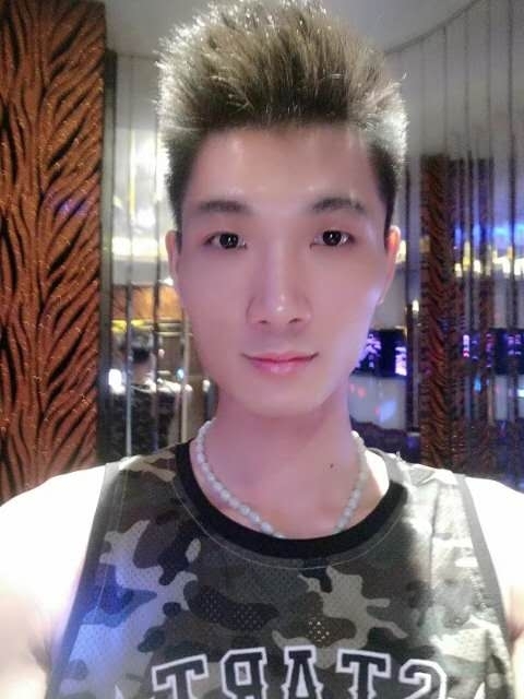 人生如戏的第一张照片--广东残疾人相亲网