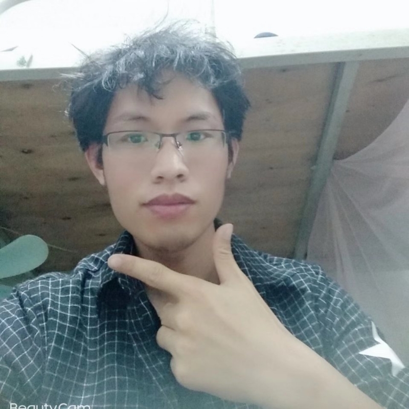 右边的第一张照片--广东残疾人相亲网