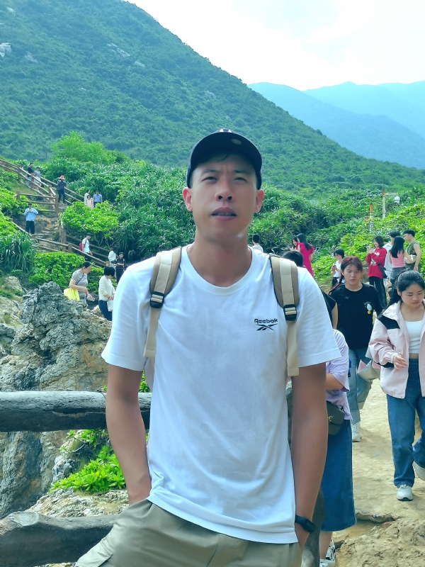 吴生的第二张照片--广东残疾人相亲网